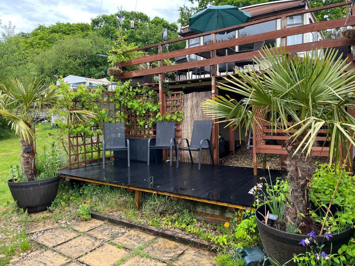 Private Holiday Home In Calm Site Wootton Bridge  Kültér fotó